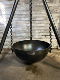 30" The Kid Fire Pit with Tri Pod - Rough & Rigid
